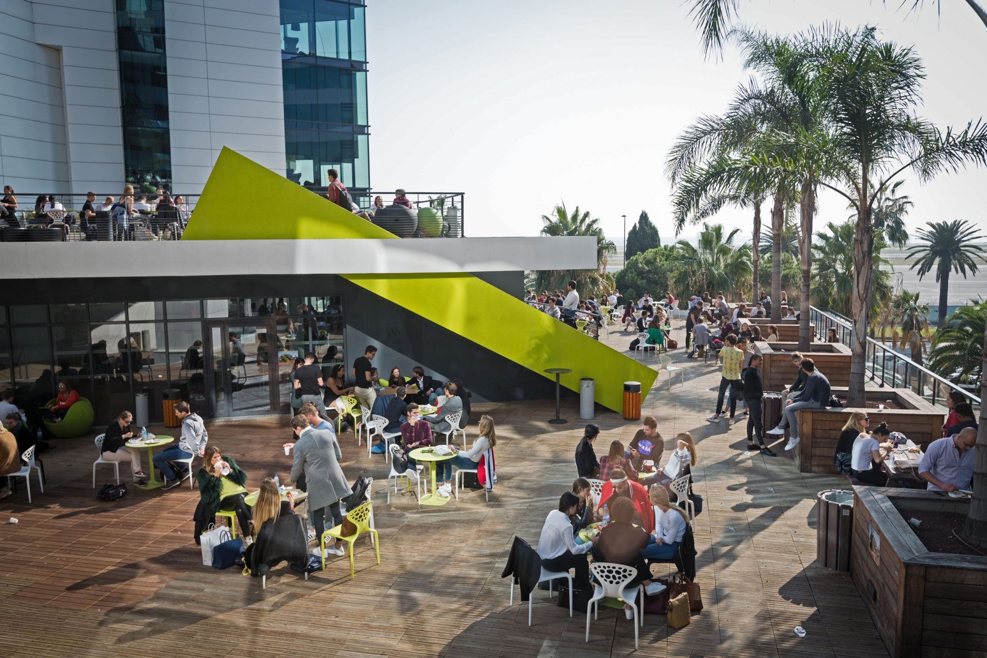 EDHEC_Nice Campus_Students_1
