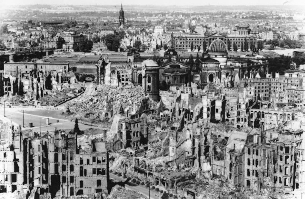 le journal d'anne frank résumé 4