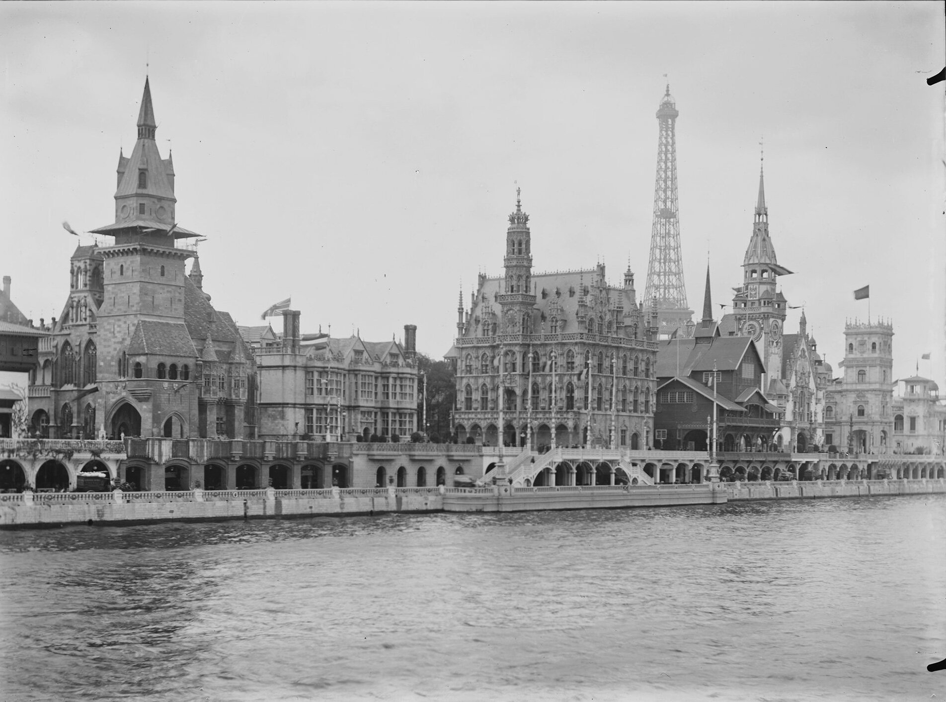les expositions universelles