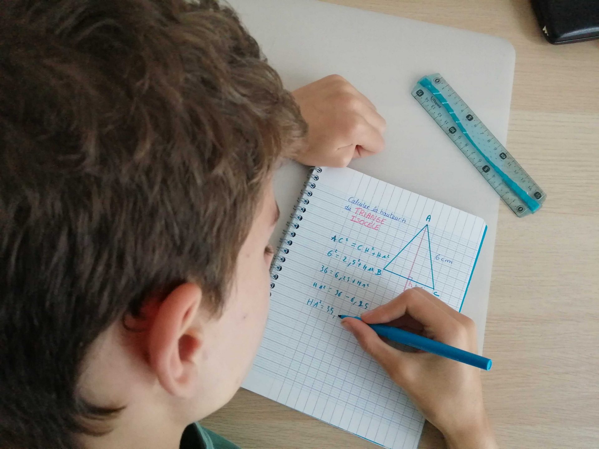 Tout savoir sur le triangle isocèle 