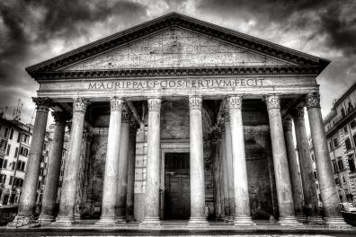 L’État en philosophie : définitions, analyse ️
