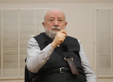 Michel Butor : portrait d’un écrivain et artiste éclectique 🪶