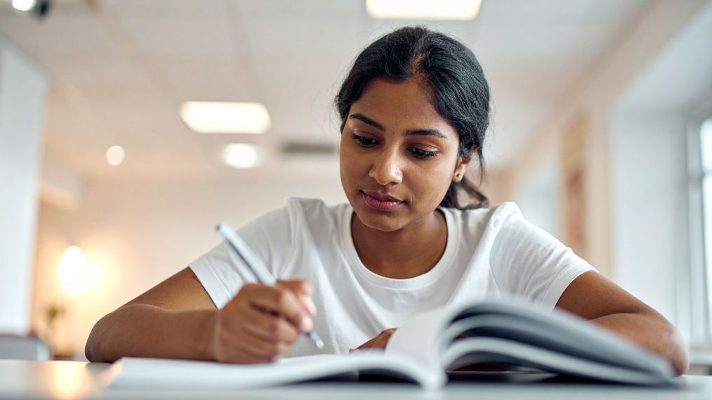 Comment réviser efficacement ses partiels pendant les vacances ?