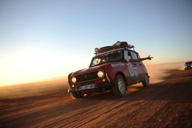 Le 4L Trophy : la folle aventure de deux Sherpas dans les dunes du Sahara ! (1/7) 