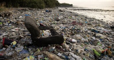 ️ Pourquoi nos déchets finissent leur vie en Asie ?