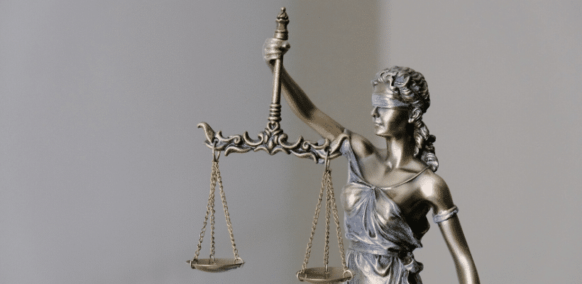 études de droit justice balance