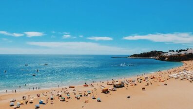 Top 8 des jobs pour passer un été trop stylé  