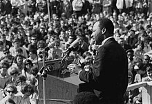 Photo de Martin Luther King en train de prononcer un discours