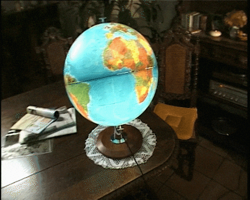 globe qui tourne très vite