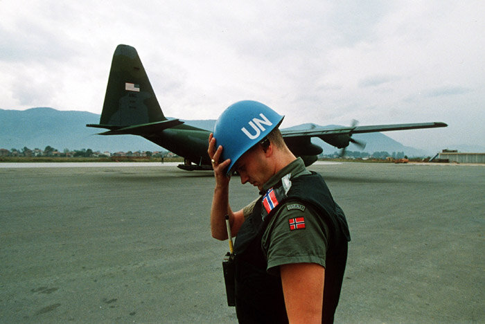 Casque bleu à l'aéroporto de Sarajevo en 1992