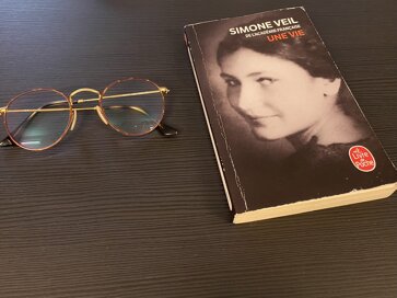 Fiche de Lecture : Une Vie de Simone Veil ​