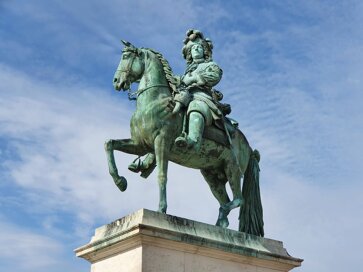 Louis XIV, portrait du roi Soleil ️