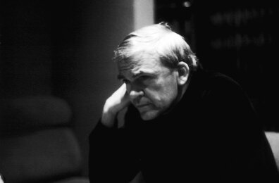 Milan Kundera, portrait d’un écrivain universel 