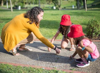 Jeune fille au pair, garçon au pair : bon plan ou arnaque ? 