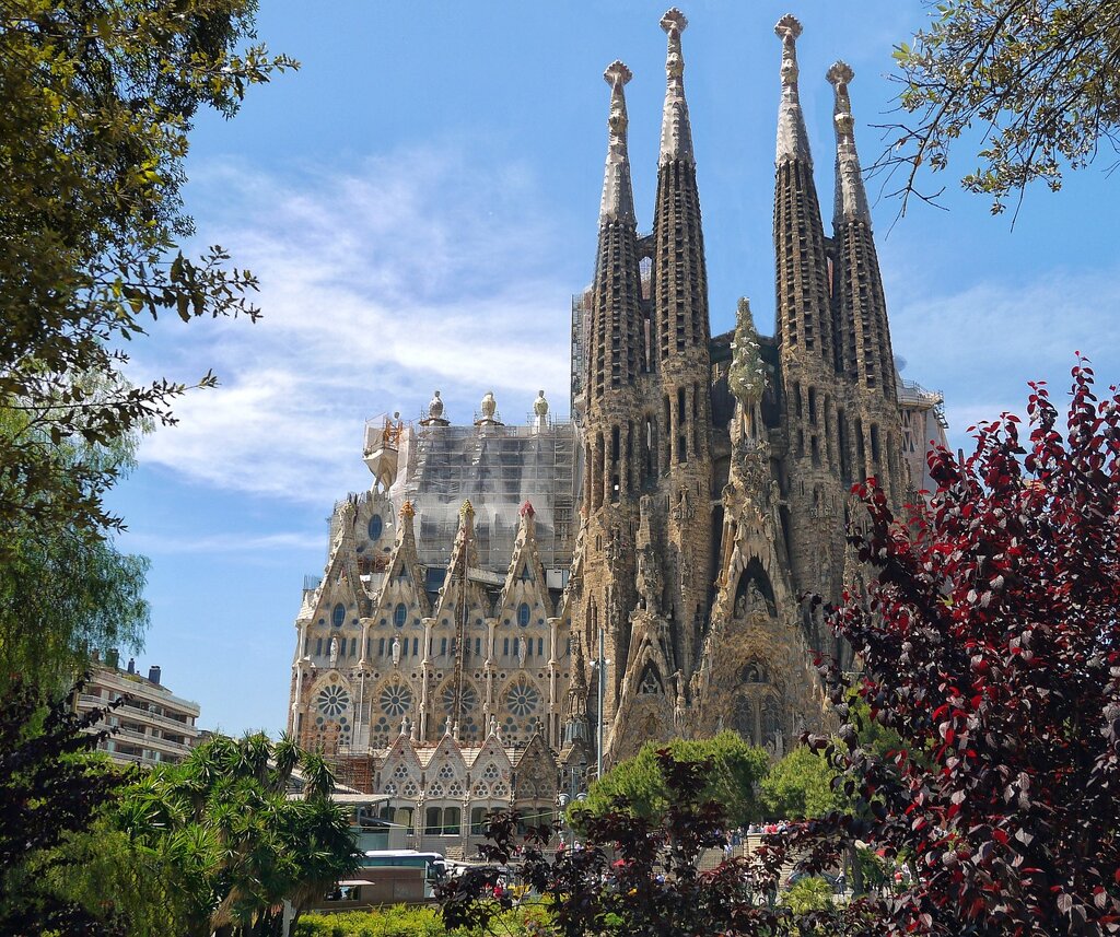 La Sagrada Familia, vue de loin.