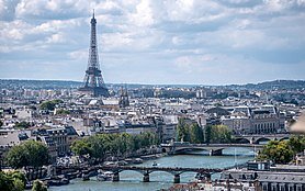Vue sur Paris avec la Tour Eiffel