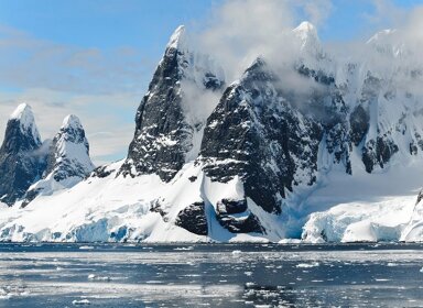 Voyage au cœur de l’Arctique : son histoire et ses enjeux ️