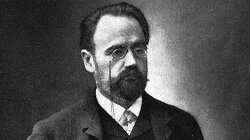 montaigne les essais résumé Émile Zola : le maître du naturalisme