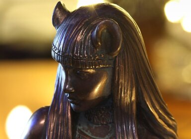 Bastet, gardienne des secrets de l’Égypte Antique 