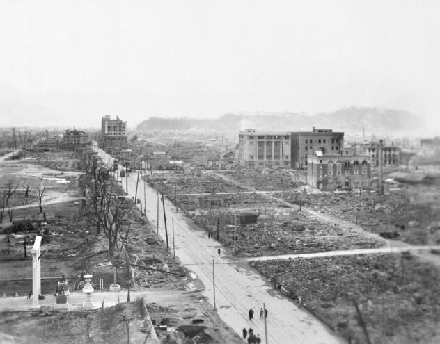 Exemple de l’état de certaines parties de la ville de Hiroshima après le drame.