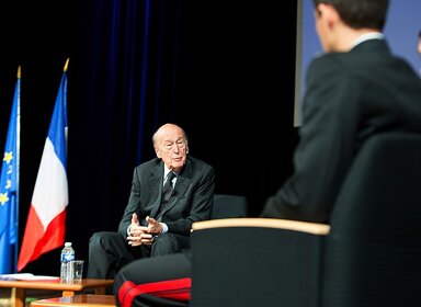 Valéry Giscard d’Estaing, le jeune président de la République 